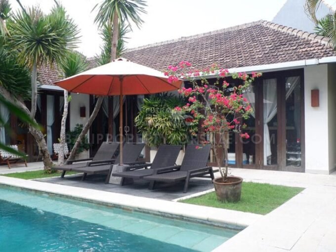 Kerobokan Bali villa for sale AP-UB-014 c-min